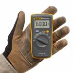 Fluke 101 Mini Auto Range Digital Multimeter for AC / DC Voltage Frequency Duty Cycle Test