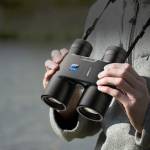 apexel 10x42-auto-focus-folding-digital-waterproof-12